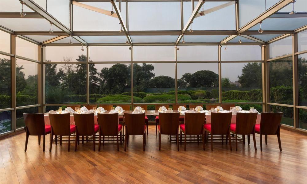 Sheraton New Delhi Hotel Экстерьер фото